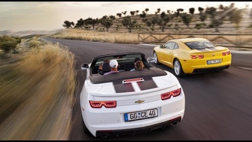 De Chevrolet Camaro is van oorsprong een echte Amerikaanse muscle car. Chevrolet Nederland gaat de auto nu ook officieel leveren in ons land. Er zijn echter wel wat aanpassingen gedaan om de auto in E