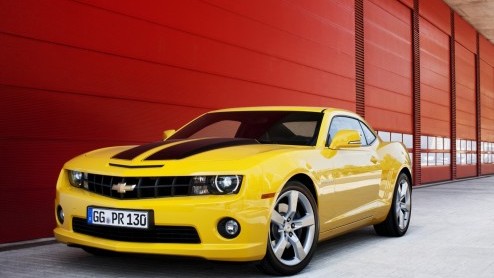 De Chevrolet Camaro is van oorsprong een echte Amerikaanse muscle car. Chevrolet Nederland gaat de auto nu ook officieel leveren in ons land. Er zijn echter wel wat aanpassingen gedaan om de auto in E
