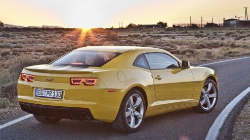 De Chevrolet Camaro is van oorsprong een echte Amerikaanse muscle car. Chevrolet Nederland gaat de auto nu ook officieel leveren in ons land. Er zijn echter wel wat aanpassingen gedaan om de auto in E