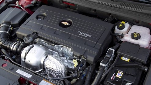 De Chevrolet Cruze is de best verkochte Chevrolet van 2010 en misschien wel dit moment. Maar niet in Nederland, want wij hebben het niet zo op de compacte sedans. Daarom is de Cruze er nu ook als hatc