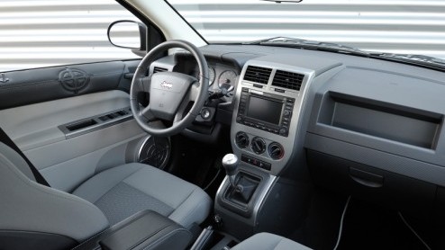 Dodge en Jeep slaan de handen ineen en komen met een gelimiteerd aantal Startech Editions van de Caliber en Compass. Na behandeling van deze modellen door tuner Startech kun je rekenen op meer luxe, e