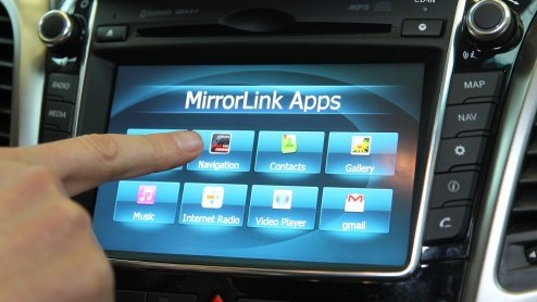 Hyundai kijkt al uit naar de Autosalon van Geneve 2013 in maart. Daar presenteert het merk een nieuw LG infotainment en connectiviteitssysteem in de nieuwe i30 driedeurs. Via een applicatie op een sma