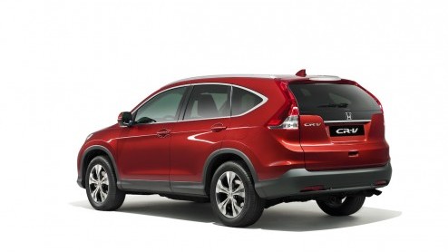 En daar hebben we weer de nieuwe Honda CR-V. Goed kijken, want dit keer schijnt Honda licht op de Europese versie in plaats van de Amerikaanse. In de loop van de herfst staat de derde generatie bij de