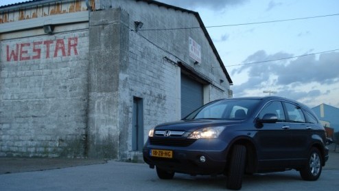 Sinds 1997 is Honda al vertegenwoordigd in het midi-SUV segment. De eerste generatie CR-V deed toen zijn intrede. In die tijd was de vraag naar dergelijke modellen beduidend lager dan vandaag de dag.