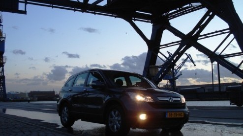 Sinds 1997 is Honda al vertegenwoordigd in het midi-SUV segment. De eerste generatie CR-V deed toen zijn intrede. In die tijd was de vraag naar dergelijke modellen beduidend lager dan vandaag de dag.