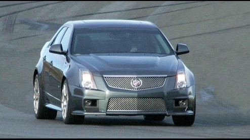 Hoewel de nieuwe Cadillac CTS-V zijn debuut zal hebben op de Detroit Motorshow in januari, is deze Amerikaanse krachtpatser al gespot in vol ornaat. Met een grote V8 en meer dan 500 pk moet dit een wa