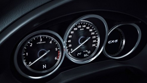 Mazda maakt zich op voor de introductie van de nieuwe CX-5 crossover, die vanaf begin volgend jaar bij de dealer staat. Inmiddels is er een indicatieve vanafprijs te noemen; het instapmodel met 2.0 li