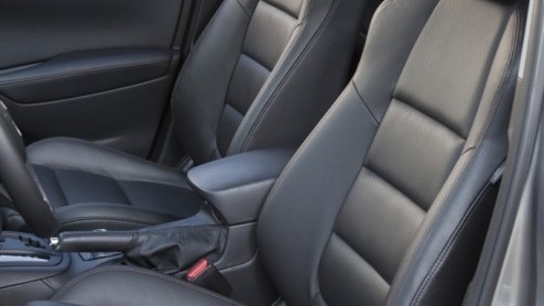 De nieuwe Mazda CX-5 schept hoge verwachtingen. Het model is niet alleen de eerste compacte SUV van het merk maar ook eerste Mazda gebouwd volgens de op efficintie gerichte SkyActiv gedachte. In Bari