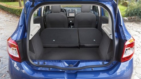 Een nieuwe auto op de markt brengen in het compacte segment is niet eenvoudig: de concurrentie is groot en daarbij is de lat al aardig hoog gelegd. Dacia probeert met de nieuwe Sandero als vanouds het