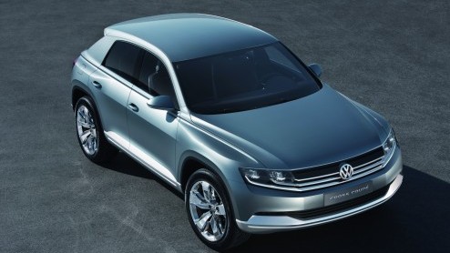 Volkswagen heeft op de Tokyo Motor Show een leuke verrassing: de Cross Coup. Deze kruising tussen een SUV en coupe is vierwielaangedreven en heeft plug-in hybridetechniek. En daarmee is hij niet alle