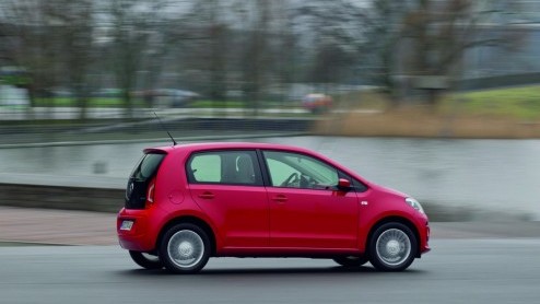 Volkswagen heeft lange tijd geen model gehad onder de psychologische grens van 10.000 euro. De komst van de Up eind vorig jaar luidde een nieuw tijdperk in voor Volkswagen. En die Up-familie wordt nu