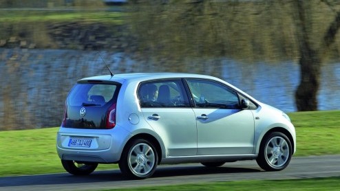Volkswagen heeft lange tijd geen model gehad onder de psychologische grens van 10.000 euro. De komst van de Up eind vorig jaar luidde een nieuw tijdperk in voor Volkswagen. En die Up-familie wordt nu
