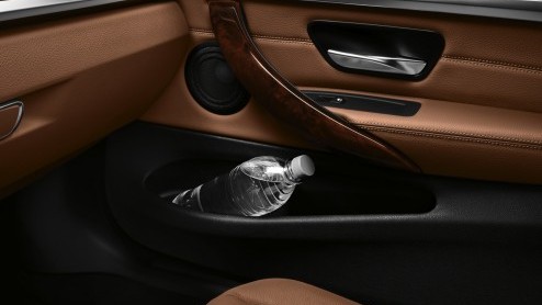 BMW 4 Serie Coup is de luxe, exclusievere en nog sportievere broer van de 3 Serie. Hij staat hoger op de ladder en komt in oktober naar Nederland.