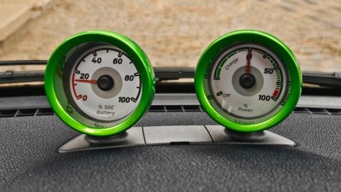 Blokje om met de smart fortwo BRABUS electric drive. Meer vermogen, potige looks en stiekem nog comfortabel ook!