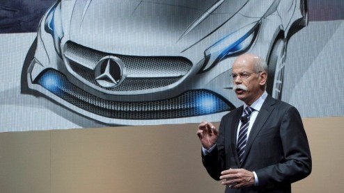 Daimler heeft jubileumjaar 2011 glansrijk afgesloten. Met Mercedes-Benz, Maybach en smart bereikte het concern een recordafzet. Om in 2012 verder door te stomen staat in de komende maanden veel nieuws