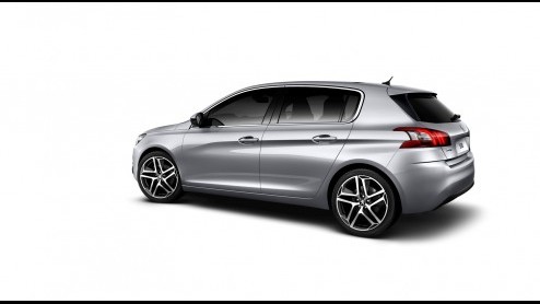 Eerste details nieuwe Peugeot 308. Gebouwd op EMP2-platform, 140kg lichter. Debuut op IAA Frankfurt 2013 en showroomintroductie medio oktober 2013.