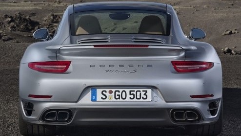 Porsche heeft de nieuwe 911 Turbo en Turbo S onthuld. De nieuweling is weer krachtiger dan zijn voorganger, maar tegelijk tot wel zestien procent zuiniger.