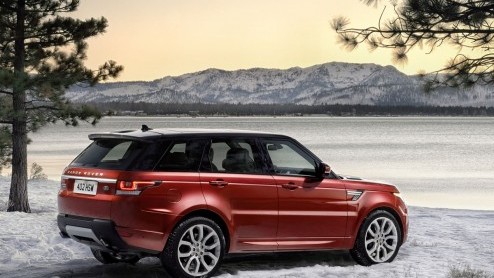 Land Rover heeft het doek getrokken van de Range Rover Sport. Het is volgens zijn makers de snelste, meest wend- en handelbare Land Rover ooit, en is parallel aan de nieuwe Range Rover ontwikkeld.