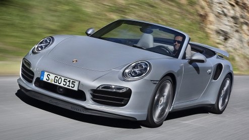Porsche onthult op de autoshow van Los Angeles op 20 november de nieuwe 911 Turbo Cabriolet en Turbo S Cabriolet. De dakloze versies zijn technisch identiek aan de coupversies en de orderboeken zijn