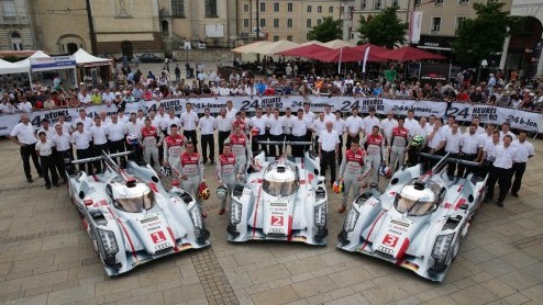 Audi R18 e-tron quattro is verbeterd voor de 24 uur van Le Mans in 2013. De elektromotoren zijn sterker geworden, het gewicht is aangepast en de aerodynamica is verbeterd.