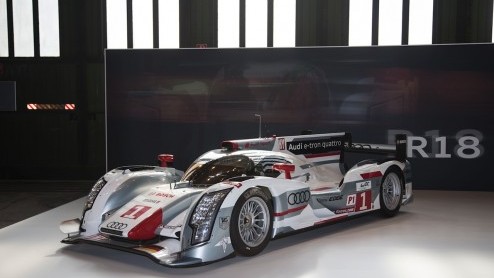 Audi R18 e-tron quattro is verbeterd voor de 24 uur van Le Mans in 2013. De elektromotoren zijn sterker geworden, het gewicht is aangepast en de aerodynamica is verbeterd.