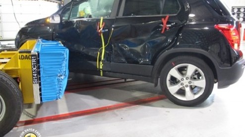 EuroNCAP test Dacia Sandero, Nissan Evalia, Chevrolet Trax en Renault Captur
