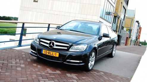 Zakelijk rijden met lagere bijtelling kan tegenwoordig in allerlei soorten en maten. Mercedes-Benz geeft met de introductie van de C 220 CDI Coup de aftrap in het segment van de tweedeurscoup met di