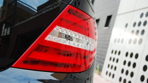 Zakelijk rijden met lagere bijtelling kan tegenwoordig in allerlei soorten en maten. Mercedes-Benz geeft met de introductie van de C 220 CDI Coup de aftrap in het segment van de tweedeurscoup met di