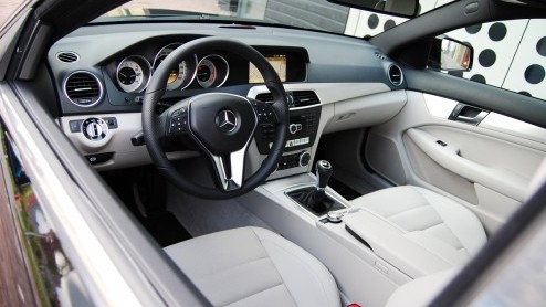 Zakelijk rijden met lagere bijtelling kan tegenwoordig in allerlei soorten en maten. Mercedes-Benz geeft met de introductie van de C 220 CDI Coup de aftrap in het segment van de tweedeurscoup met di