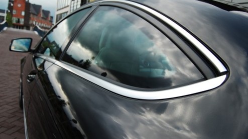 Zakelijk rijden met lagere bijtelling kan tegenwoordig in allerlei soorten en maten. Mercedes-Benz geeft met de introductie van de C 220 CDI Coup de aftrap in het segment van de tweedeurscoup met di