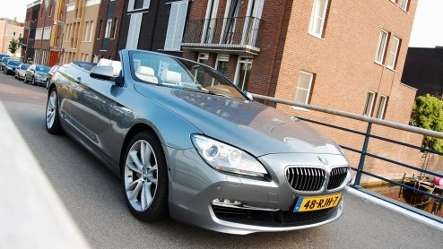 De BMW 6 Serie Cabriolet heeft in zijn segment het rijk alleen om in luchtige sferen op comfort, sportiviteit en heel veel luxe te trakteren. In de nieuwe generatie debuteren turbomotoren die kracht v