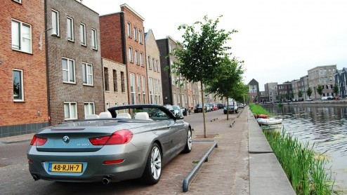 De BMW 6 Serie Cabriolet heeft in zijn segment het rijk alleen om in luchtige sferen op comfort, sportiviteit en heel veel luxe te trakteren. In de nieuwe generatie debuteren turbomotoren die kracht v