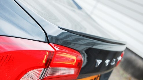 Volvo heeft de smaak te pakken in het aanbieden van modellen met bijtellingsvoordeel. In het leveringsprogramma van de S60 is er nu naast de bestaande D2 diesel ook een versie met Powershift automaat