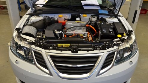 Na de presentatie van de Saab 9-3 ePower Concept op de Autosalon van Parijs in 2010 werkt Saab momenteel (nou, ja...) aan een vloot van deze elektrische variant in de Trollhttan-fabriek.