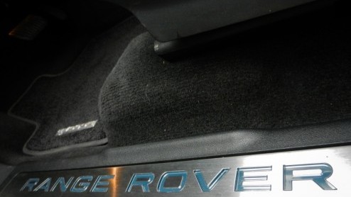 De nieuwe Evoque is een belangrijke aanwinst in de modelfamilie Range Rover. Met vernieuwend design, compactere proporties en een prettiger prijskaartje kan het merk een compleet nieuwe doelgroep trak