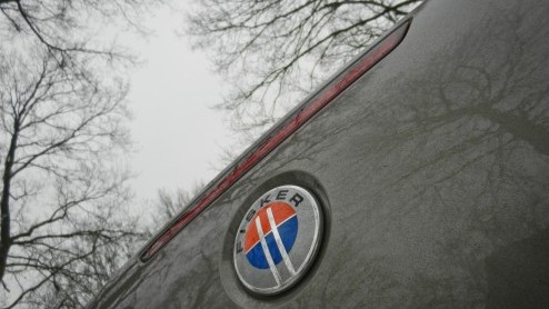 De Porsche Panamera en Maserati Quattroporte hebben er sinds kort een bijzondere tegenstander bij: de Fisker Karma. Wel eens van gehoord? Een elektrisch aangedreven Gran Turismo voorzien van alle luxe