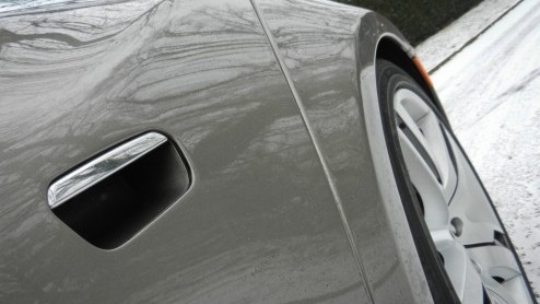 De Porsche Panamera en Maserati Quattroporte hebben er sinds kort een bijzondere tegenstander bij: de Fisker Karma. Wel eens van gehoord? Een elektrisch aangedreven Gran Turismo voorzien van alle luxe
