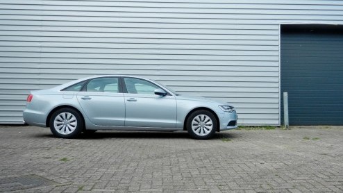 Nadat Lexus en Infiniti het kunstje hebben voorgedaan komt nu ook Audi met een hybride sedan. In tegenstelling tot de Japanners is bij de A6 Hybrid voor maximale efficintie geen zescilinder maar een