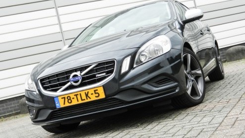 Volvo heeft de smaak te pakken in het aanbieden van modellen met bijtellingsvoordeel. In het leveringsprogramma van de S60 is er nu naast de bestaande D2 diesel ook een versie met Powershift automaat