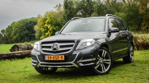 Voor Mercedes-Benz is de Volvo XC60 de grootste concurrent van de GLK-Klasse, die onlangs fijntjes is bijgepunt. Hoewel ze in design volledig hun eigen weg bewandelen, zijn beiden zeer comfortgericht.