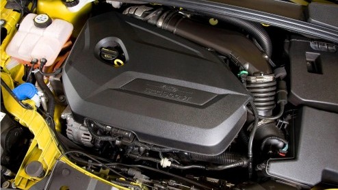 We kijken niet vreemd op als Ford meldt een 1.0 liter driecilinder EcoBoost motor ontwikkeld te hebben. Onze wenkbrauwen fronzen wel als blijkt het motortje ook voor grotere modellen als de C-MAX en F