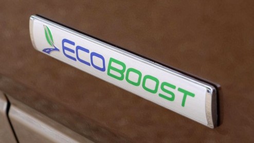 Ford is lekker bezig met downsizen. Het merk heeft vrijwel een eenliter driecilinder EcoBoost motor gereed die zijn weg zal vinden naar Fords compacte modellen wereldwijd. Daarnaast staat er een acht