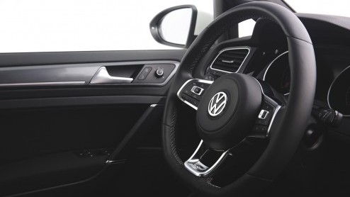 Volkswagen Golf leverbaar met R-Line pakketten.