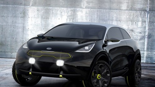 Kia onthult de Niro als voorproefje van een nieuwe compact model in het gamma. Daarnaast staat de nieuwe Kia Soul in het licht, die in Nederland alleen elektrisch aangedreven zal zijn.