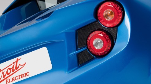 Detroit Electric SP:01 is een scheurneus gebaseerd op de Lotus Elise. Maar dan in een iets ander jasje en natuurijk, elektrisch aangedreven.