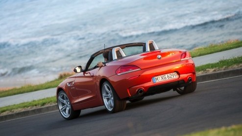 De vernieuwde BMW Z4 is er klaar voor vanaf 44.695 euro met de sDrive18i.