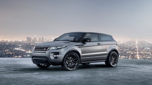 Dat de Evoque van Land Rover in trek is bij het vrouwelijk publiek was al bekend. Onlangs werd de hippe SUV namelijk nog uitgeroepen tot Womens World Car of the Year. Om dat nog even te onderstrepen k