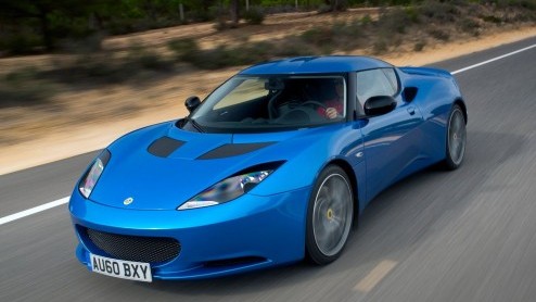 Wie in de markt is voor een lekkere sportauto denkt meestal niet aan Lotus. En dat is onterecht, want de Engelsen kunnen als geen ander lichtgewicht sporters bouwen. De Evora S koppelt - meer dan elke