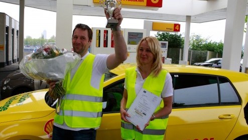 Henk en Marianne Timmer rijden Shell Fuelsave Driving Challenge in een Golf 1.2 TSI