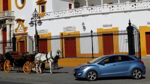 Zonder ook maar een kilometer gereden te hebben wisten we het al: de Koreanen mogen trots zijn op hun nieuwe Hyundai i30 . Het is immers niet vanzelfsprekend dat de CEO van Volkswagen AG ten tijde van